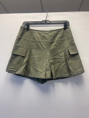 iris Olive Green Cargo Pleated Skort